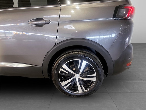 Peugeot 5008 14 of 15