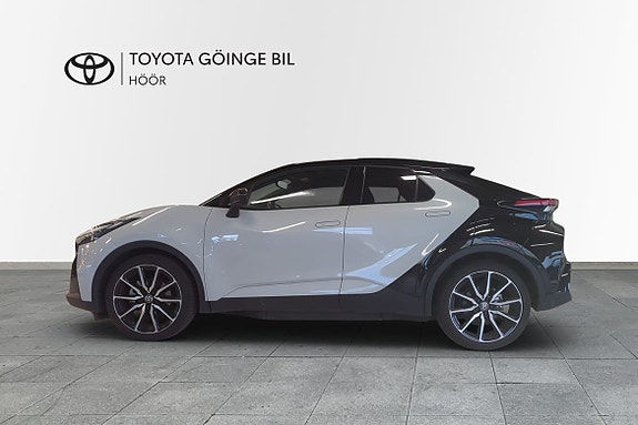 Toyota C-HR 4 of 11