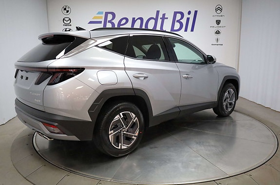 Hyundai Tucson 16 of 26