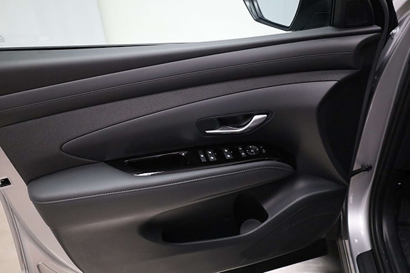 Hyundai Tucson 17 of 26