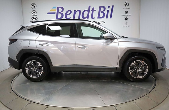 Hyundai Tucson 17 of 26