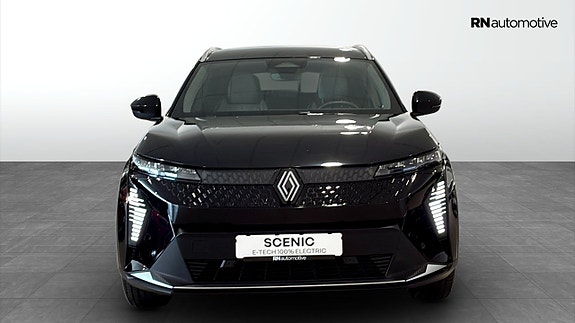 Renault Scenic E-Tech 8 of 12
