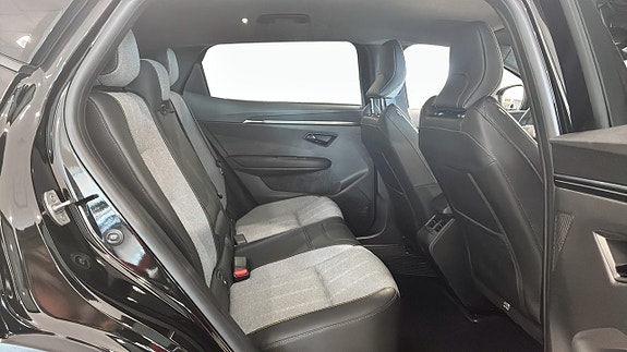 Renault Scenic E-Tech 5 of 12