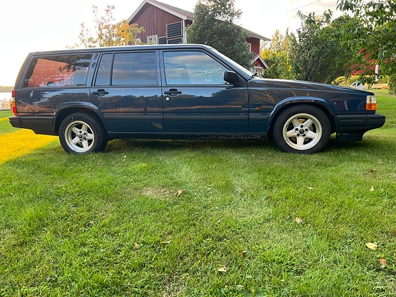 Volvo 740 3 of 8