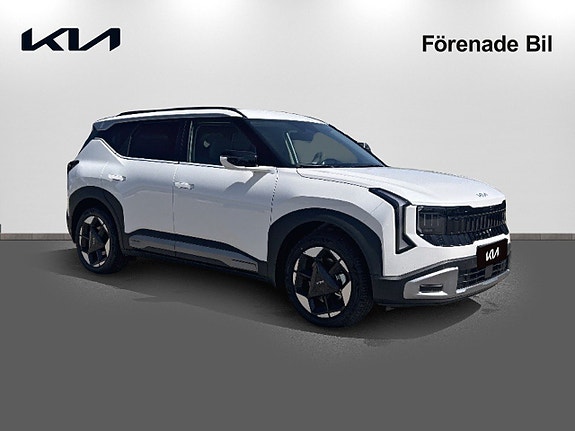 Kia Seltos 3 of 22