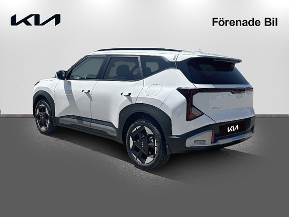 Kia Seltos 6 of 22