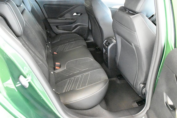 Opel Astra 8 of 22