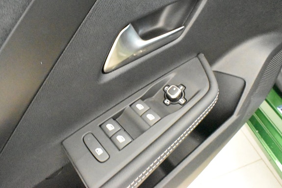 Opel Astra 12 of 22