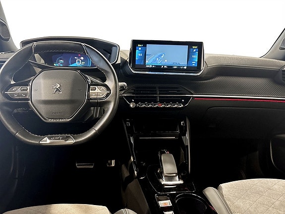 Peugeot e-2008 6 of 15