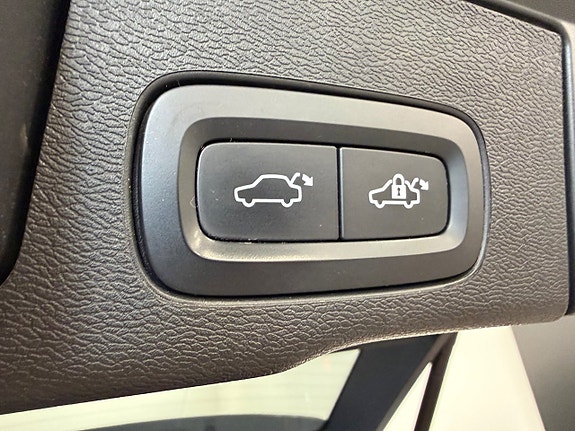 Volvo XC60 24 of 26