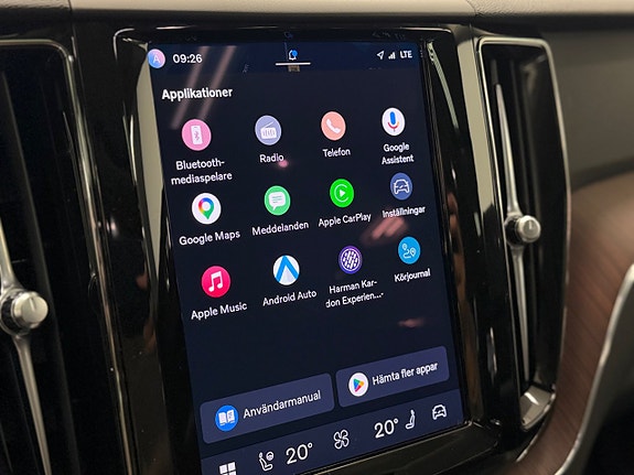 Volvo XC60 15 of 26