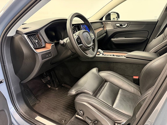 Volvo XC60 7 of 26