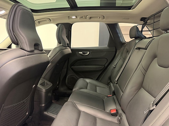 Volvo XC60 19 of 26