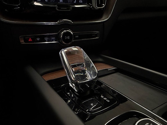 Volvo XC60 18 of 26