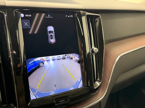 Volvo XC60 17 of 26