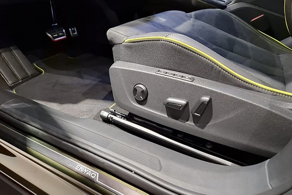 Skoda Enyaq RS 4 of 24