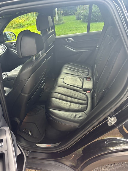 BMW X5 8 of 8