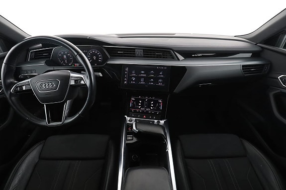 Audi Q8 13 of 30