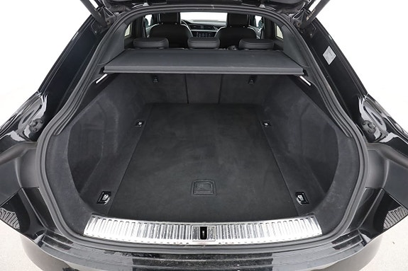 Audi Q8 18 of 30