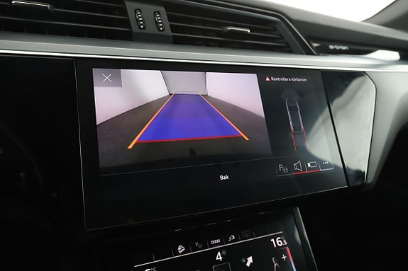 Audi Q8 24 of 30