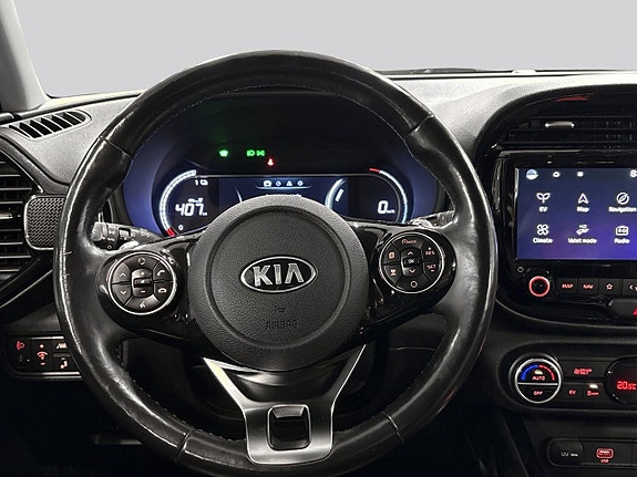 Kia e-Soul 16 of 19