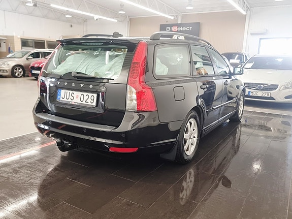 Volvo V50 13 of 25