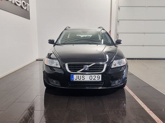 Volvo V50 3 of 25