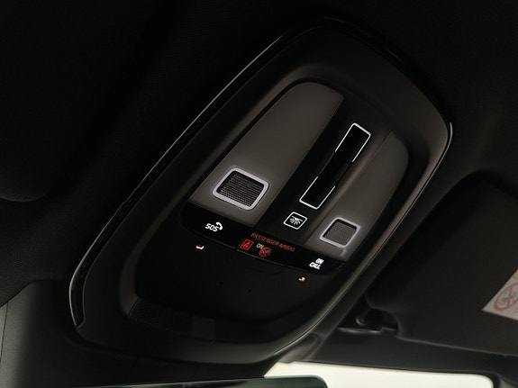 Volvo V90 27 of 30
