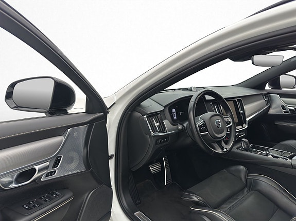 Volvo V90 11 of 30