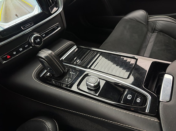 Volvo V90 26 of 30