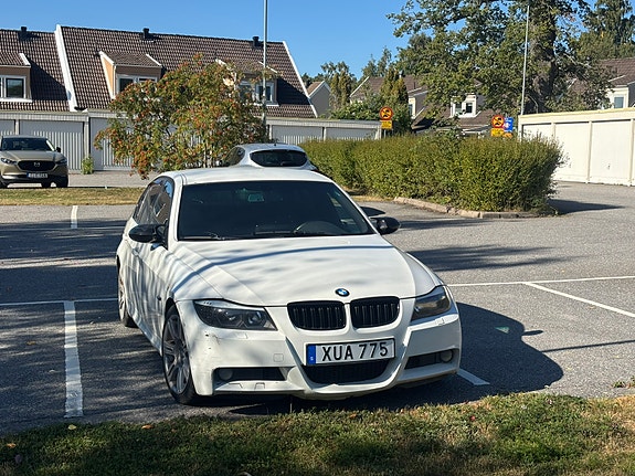 BMW 318i 4 of 4