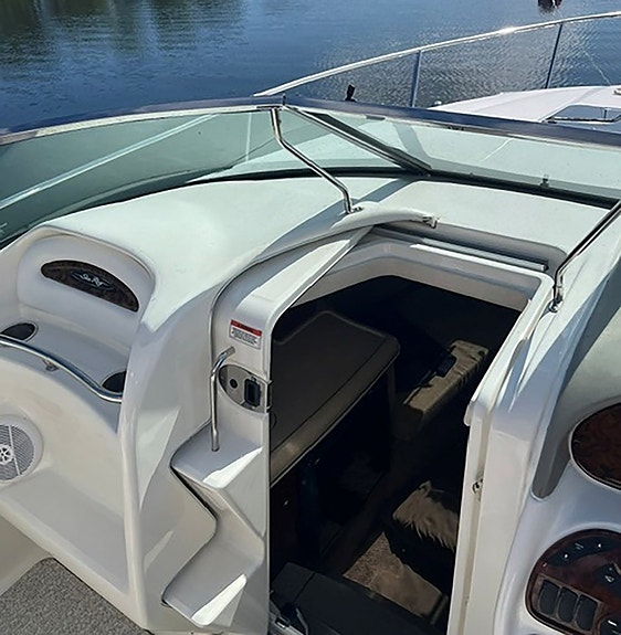 Sea Ray SunSport 290 10 of 15