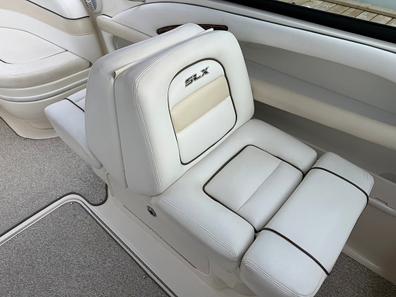 Sea Ray SunSport 290 9 of 15