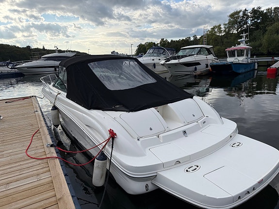 Sea Ray SunSport 290 2 of 15
