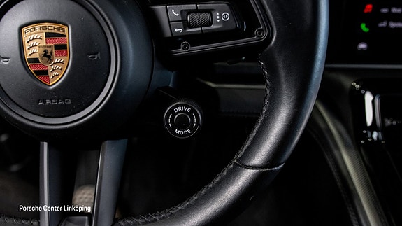 Porsche Panamera 4 17 of 24