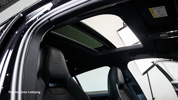 Porsche Panamera 4 22 of 24