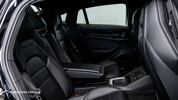 Porsche Panamera 4 21 of 24