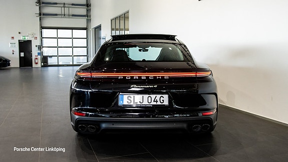 Porsche Panamera 4 6 of 24