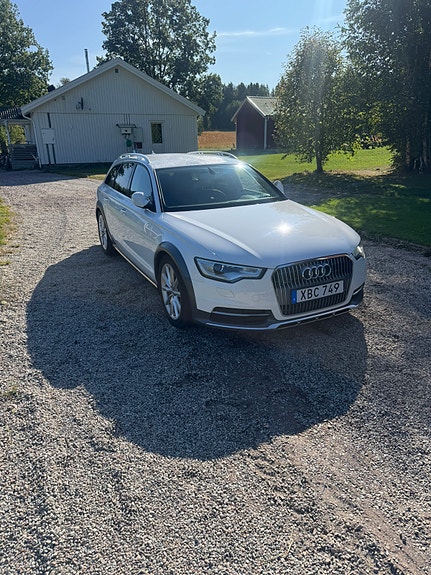 Audi A6 allroad 2 of 6