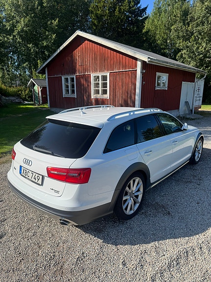 Audi A6 allroad 5 of 6