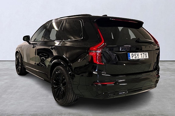 Volvo XC90 4 of 20