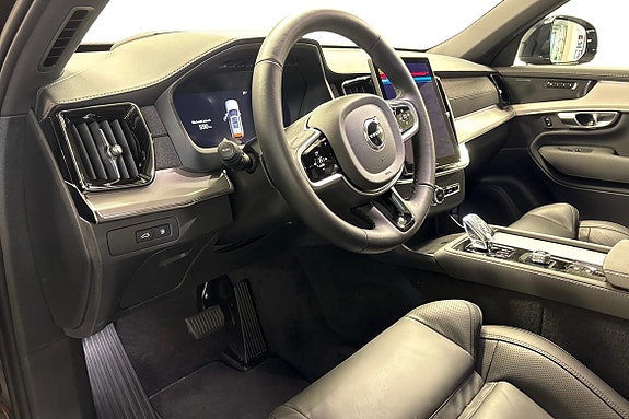 Volvo XC90 8 of 20