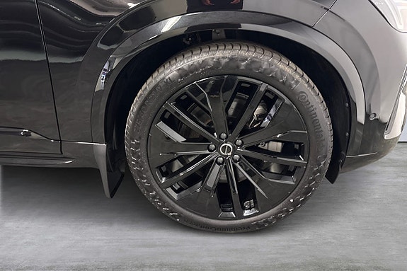 Volvo XC90 14 of 20