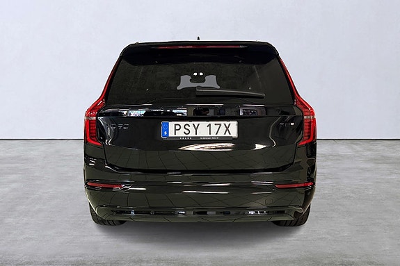 Volvo XC90 5 of 20