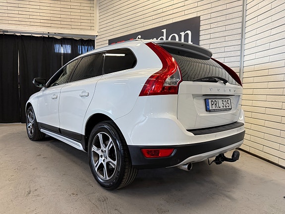 Volvo XC60 5 of 19