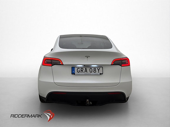 Tesla Model Y 6 of 30