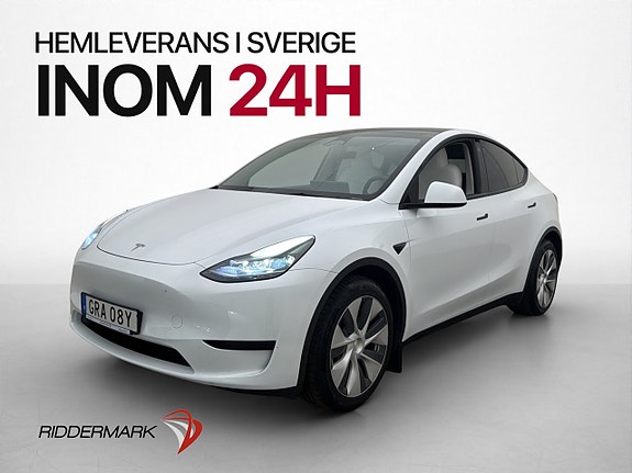 Tesla Model Y 4 of 30