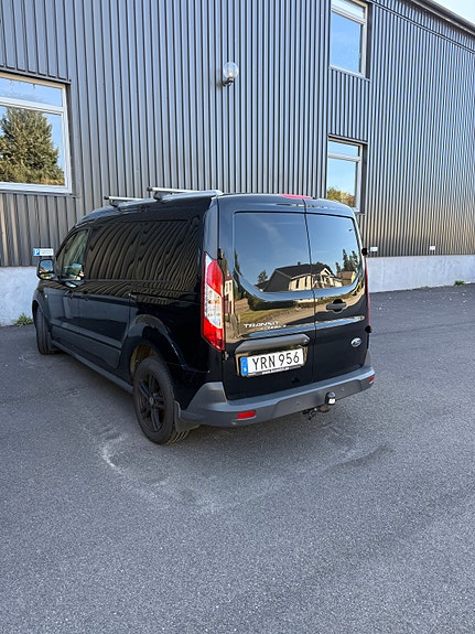 Ford Transit Connect 4 of 5