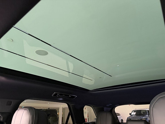 Land Rover Range Rover Sport 16 of 23