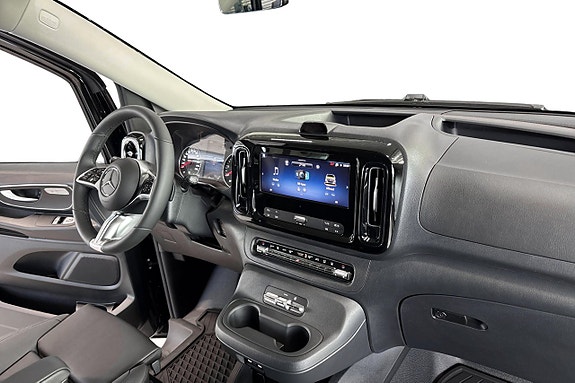 Mercedes-Benz Vito 108 9 of 18